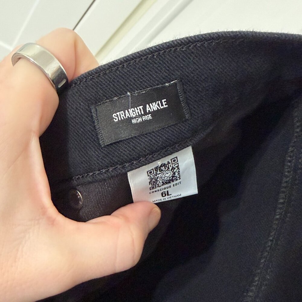 Express High Rise Straight Ankle Black Jeans Size 6L Stretch - Picture 3 of 8